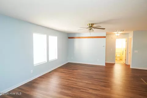 Living - 255 Cedar Rd, Boiling Spring Lakes, NC 28461 photo 2 of 4