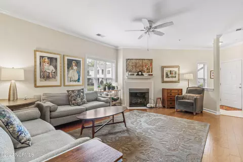 3804 River Front Pl #102, Wilmington, NC 28412