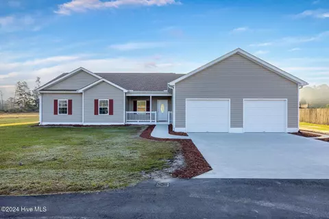 34 Bless Ave, Bolton, NC 28423