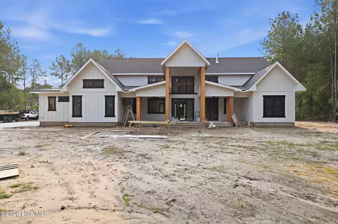 1942 Tull Rd, Greenville, NC 27858