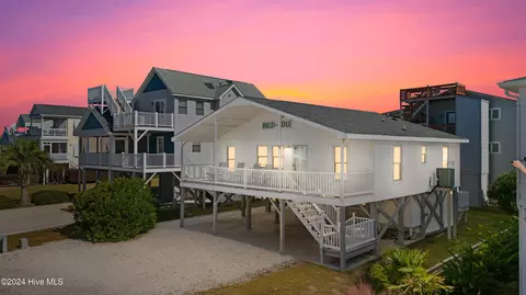 413 38th St, Sunset Beach, NC 28468 photo 4