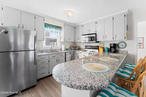 413 38th St, Sunset Beach, NC 28468 photo 15