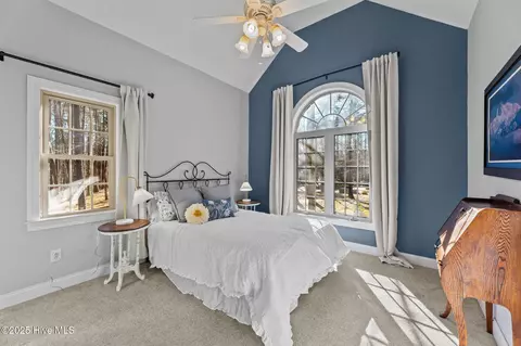 Bedroom - 909 Potomac Dr, Chocowinity, NC 27817 photo 5 of 6