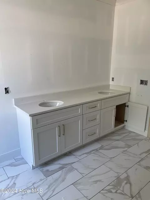 Bath - 4 Castle Bridge Ct, Pinehurst, NC 28374 photo 3 of 3