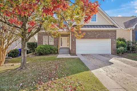 5104 Boss Ct SE, Southport, NC 28461