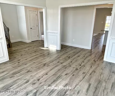 724 Secession Ln, Jacksonville, NC 28546 photo 6