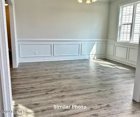 724 Secession Ln, Jacksonville, NC 28546 photo 5