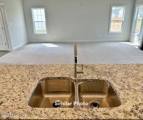 724 Secession Ln, Jacksonville, NC 28546 photo 12