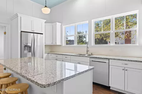 Kitchen - 950 Main St, Fair Bluff, NC 28439 photo 3 of 5