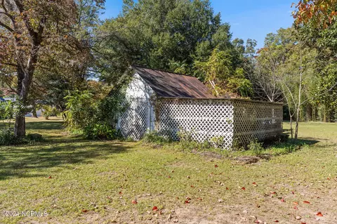 Exterior - 950 Main St, Fair Bluff, NC 28439 photo 13 of 16
