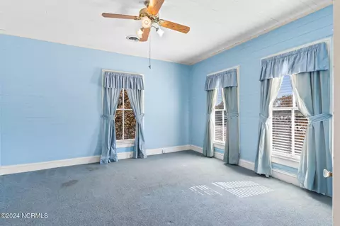 Bedroom - 950 Main St, Fair Bluff, NC 28439 photo 6 of 12