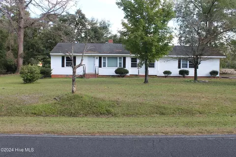 1106 Mrs Tates Rd, Whiteville, NC 28472