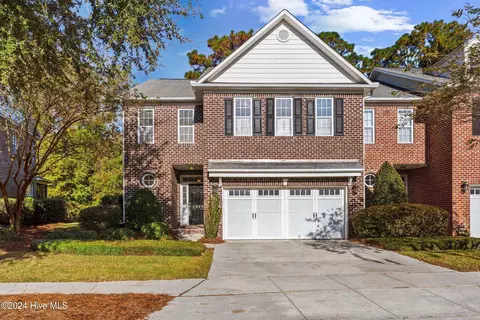 4828 Whitner Dr, Wilmington, NC 28409