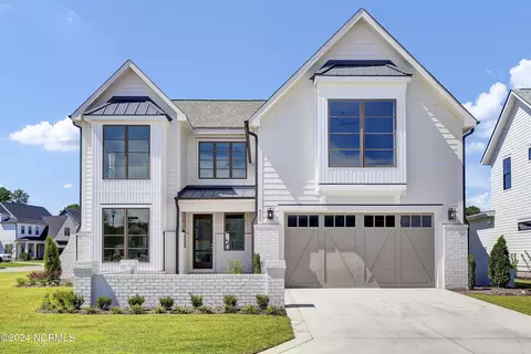 652 Waterstone Dr, Wilmington, NC 28411