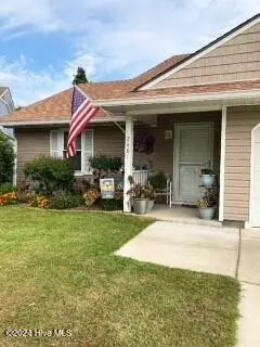 2401 Richmond Ct, New Bern, NC 28562