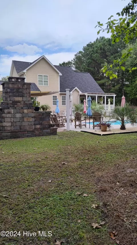 Exterior - 310 Headwaters Dr, Hampstead, NC 28443 photo 3 of 13