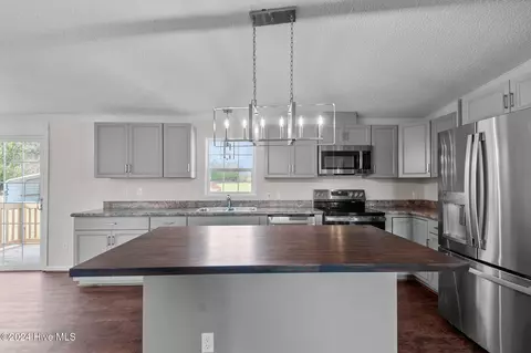 2252 Albert Langston Rd, Deep Run, NC 28525 photo 6