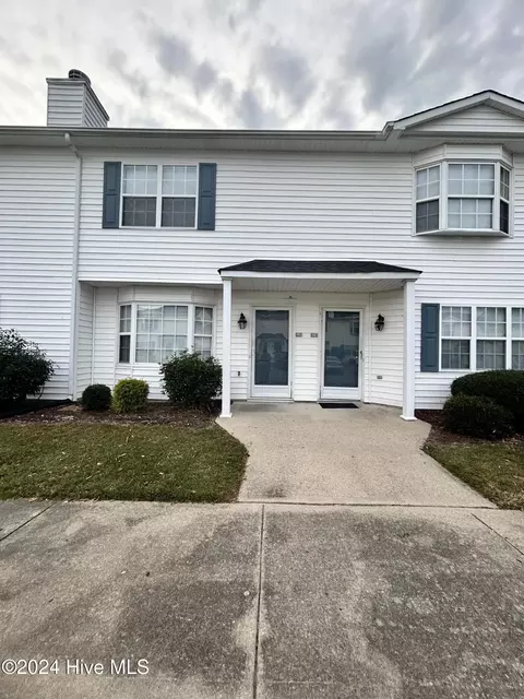 3921 Sterling Pointe Dr #LL2, Winterville, NC 28590