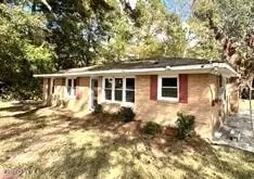 146 Forest Dr W, Whiteville, NC 28472
