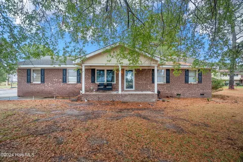 748 Body Rd, Elizabeth City, NC 27909
