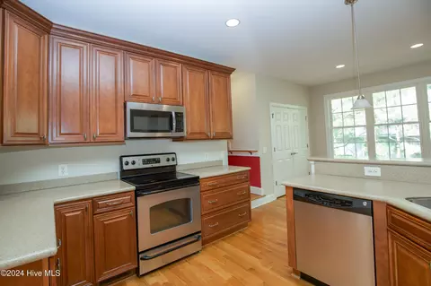 Kitchen - 166 Juniper Creek Blvd, Pinehurst, NC 28374 photo 2 of 3