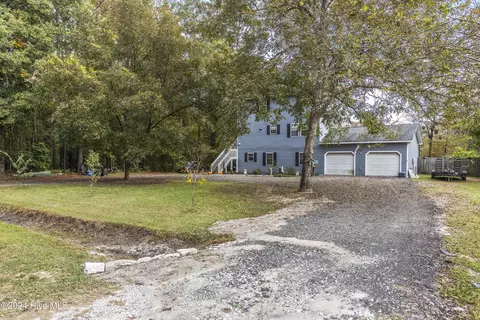 419 Old River Acres Dr, Burgaw, NC 28425