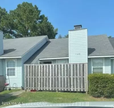 128 Witten Cir # B, Havelock, NC 28532