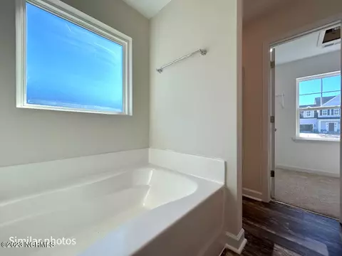 Bath - 428 Windermere Rd, Hubert, NC 28539 photo 3 of 7