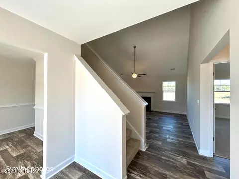Entry Way - 428 Windermere Rd, Hubert, NC 28539 photo 2 of 9