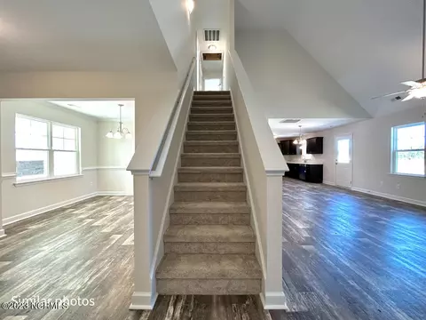 Entry Way - 428 Windermere Rd, Hubert, NC 28539 photo 9 of 9