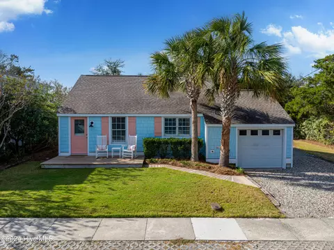 407 N Channel Dr, Wrightsville Beach, NC 28480