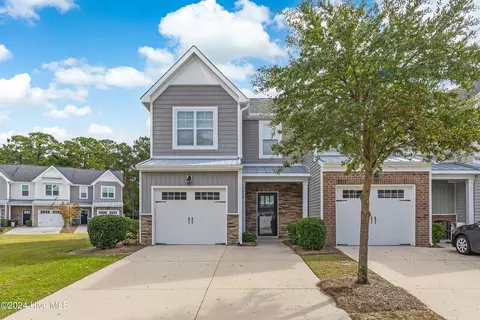 1028 Summer Woods Dr, Wilmington, NC 28412