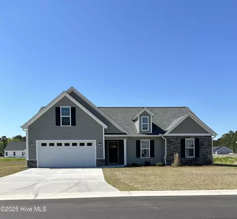 150 Patriot Dr, Newport, NC 28570