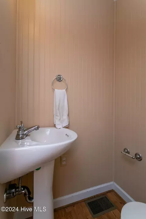 110 Burning Tree Rd, Pinehurst, NC 28374 photo 3