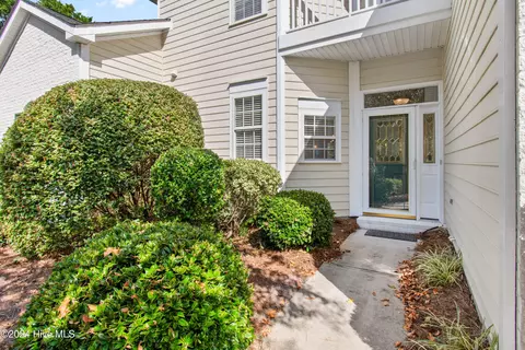 3138 Lakeside Commons Dr SE #4, Southport, NC 28461