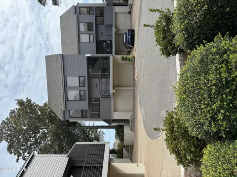 327 Bradley Dr, Wilmington, NC 28409