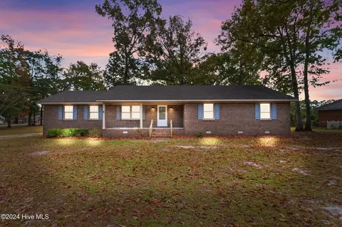 3701 Norwich Rd, New Bern, NC 28562