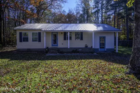 1205 S West Craven Middle School Rd, New Bern, NC 28562