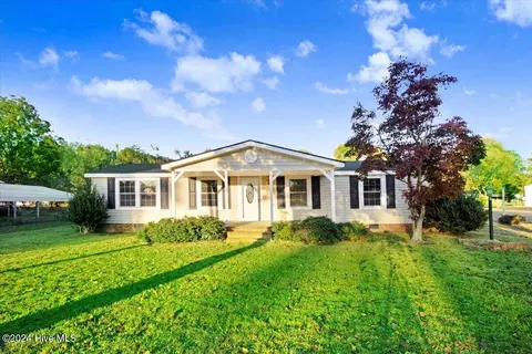 4716 Liddell Shortcut Rd, Seven Springs, NC 28578