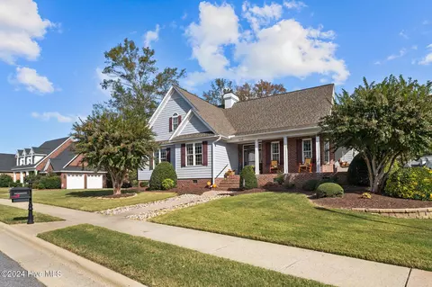 4100 Countrydown Dr, Greenville, NC 27834