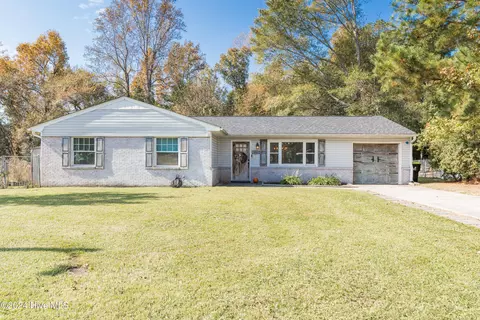 506 Thyme Ct, Jacksonville, NC 28540