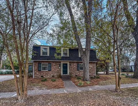 107 S Granville St, Edenton, NC 27932