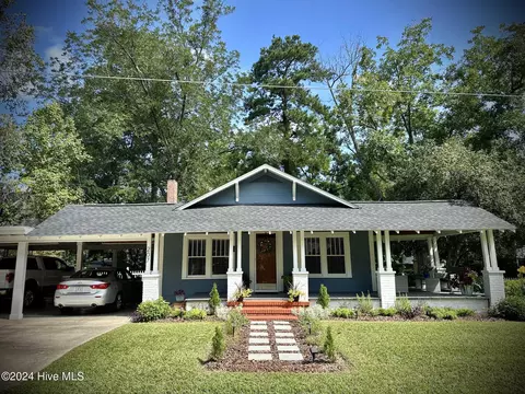207 E Bell St, Tabor City, NC 28463