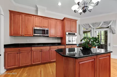 Kitchen - 163 Santee Dr, Chocowinity, NC 27817 photo 2 of 6