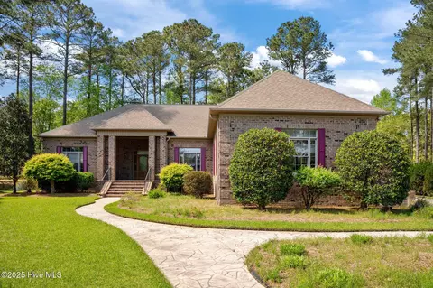163 Santee Dr, Chocowinity, NC 27817