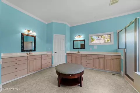 Bath - 163 Santee Dr, Chocowinity, NC 27817 photo 4 of 9