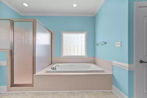 Bath - 163 Santee Dr, Chocowinity, NC 27817 photo 6 of 9