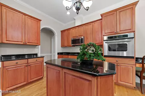 Kitchen - 163 Santee Dr, Chocowinity, NC 27817 photo 3 of 6