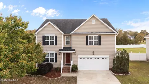 3737 Stillwood Dr, Winterville, NC 28590