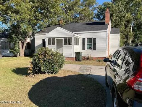 1110 Colonial Ave, Greenville, NC 27834